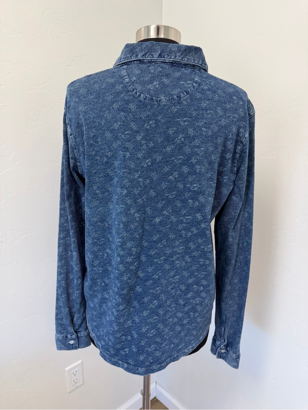 Sundance Horse Washed Indigo Blue Button-Down Shirt Size L - Picture 7 of 11